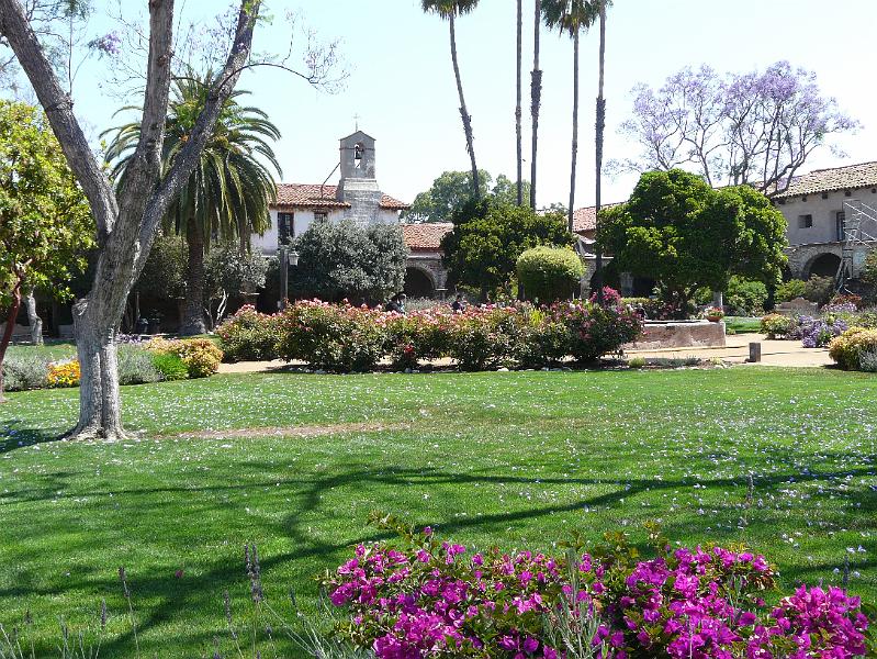 San Juan Capistrano Mission P1020106.jpg